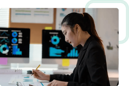 Mitglied des Information Security Management Teams, das an der Umsetzung von Sicherheitskontrollen arbeitet