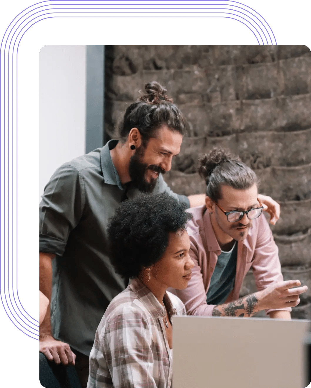Beratungsteam für die agile Transformation, das die IT-Entwicklungsprozesse des Kunden bewertet