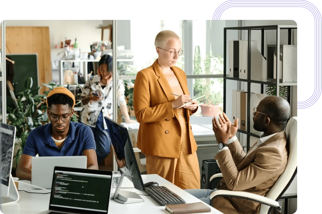 Cloud Computing Consultants arbeiten zusammen
