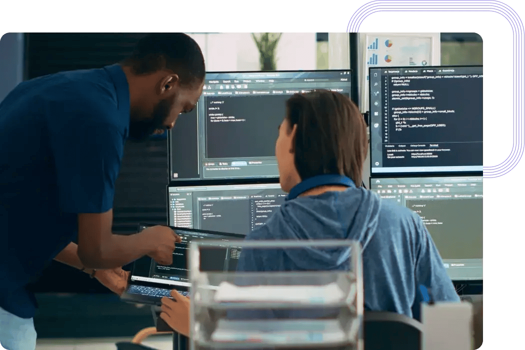 LLM- und KI-Entwickler arbeiten an einem Dashboard für Datenanalyse
