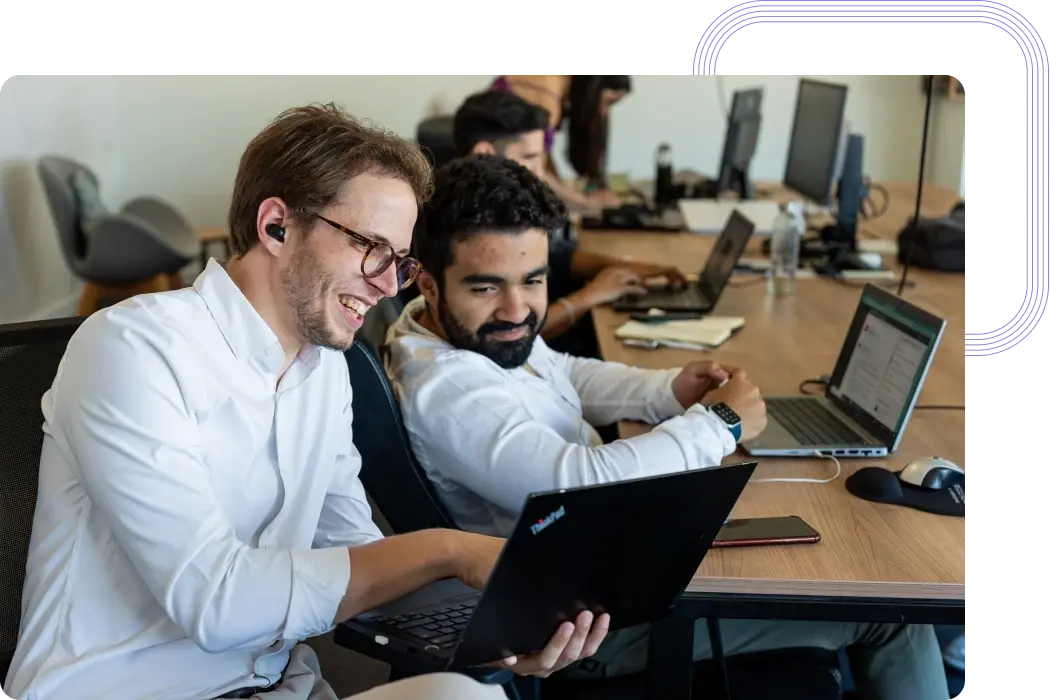 Mitarbeiter im Projekt für einen Kunden aus der Automotive Services Branche Mitarbeiter im Projekt für einen Kunden aus der Automotive Services Branche